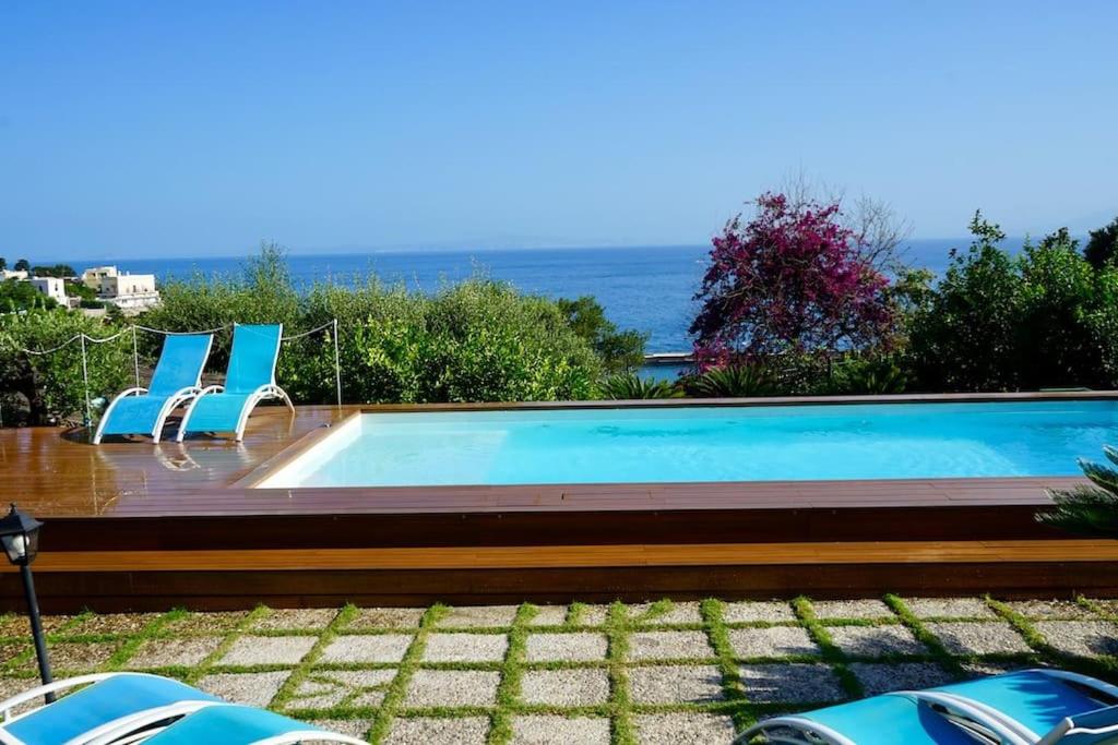 Villa capri con giardino e piscina photo 1