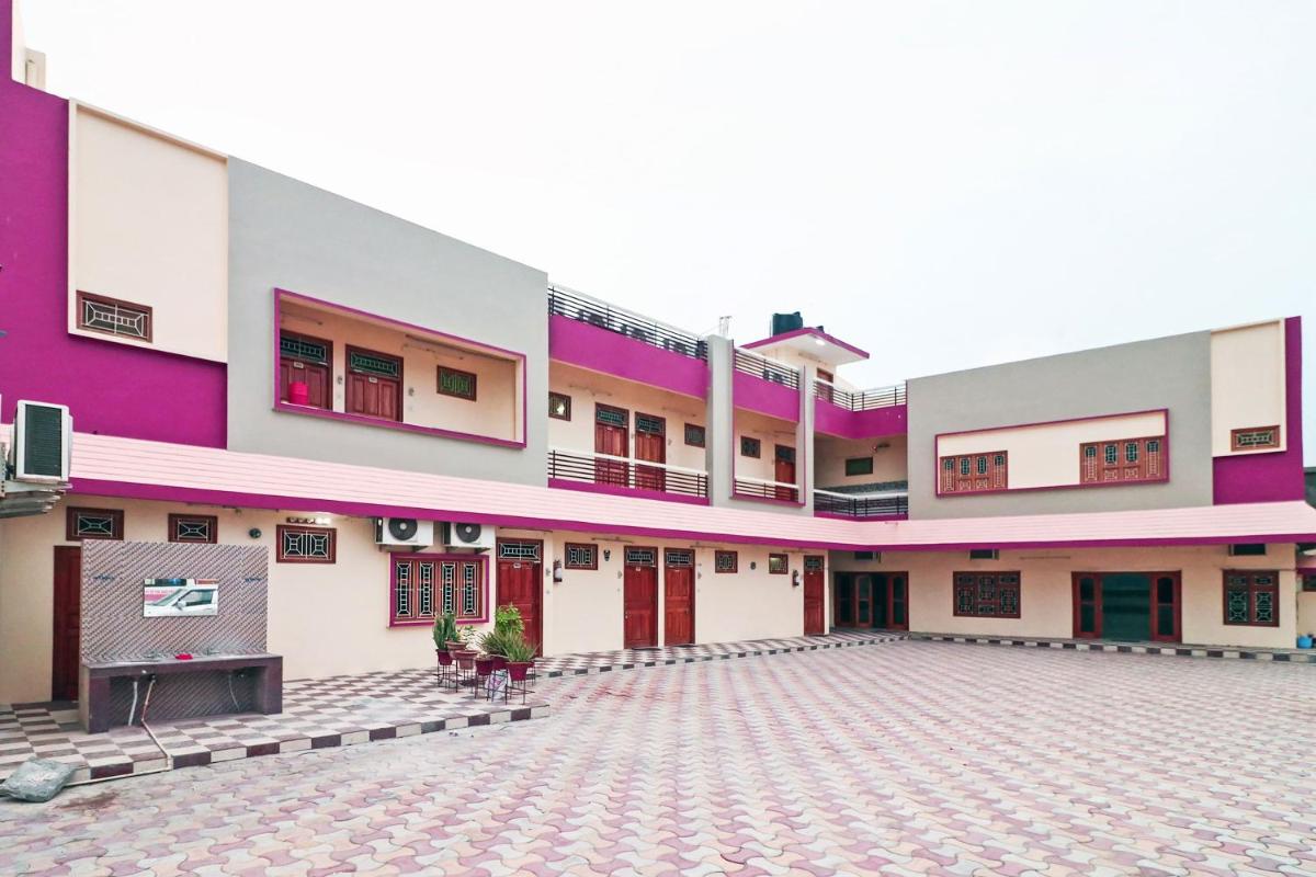 Super OYO Flagship 15267 Chaitdeep Palace