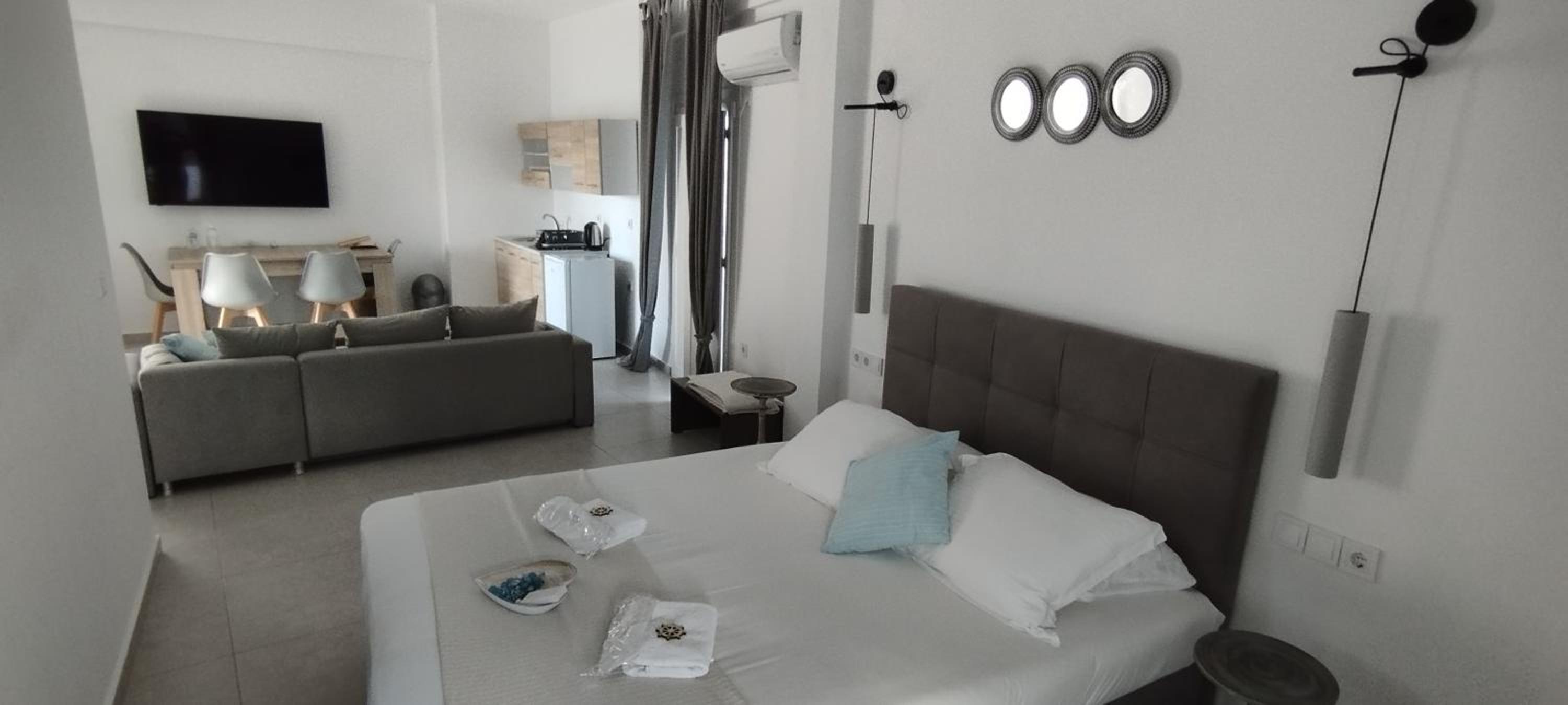 Ammos Luxury Studios