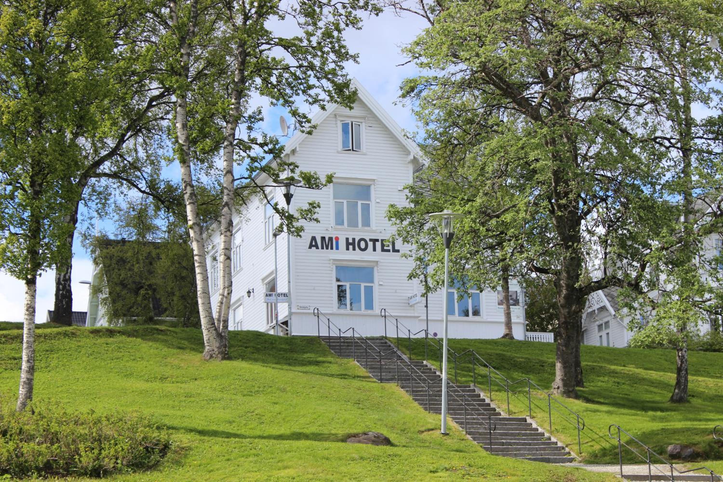 Hotel Ami Hotel - Image 1