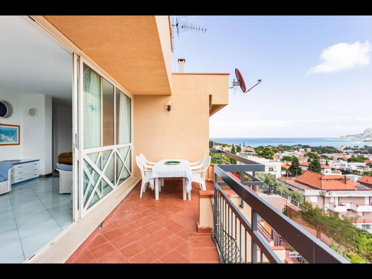 Beautiful view a Mondello photo 1