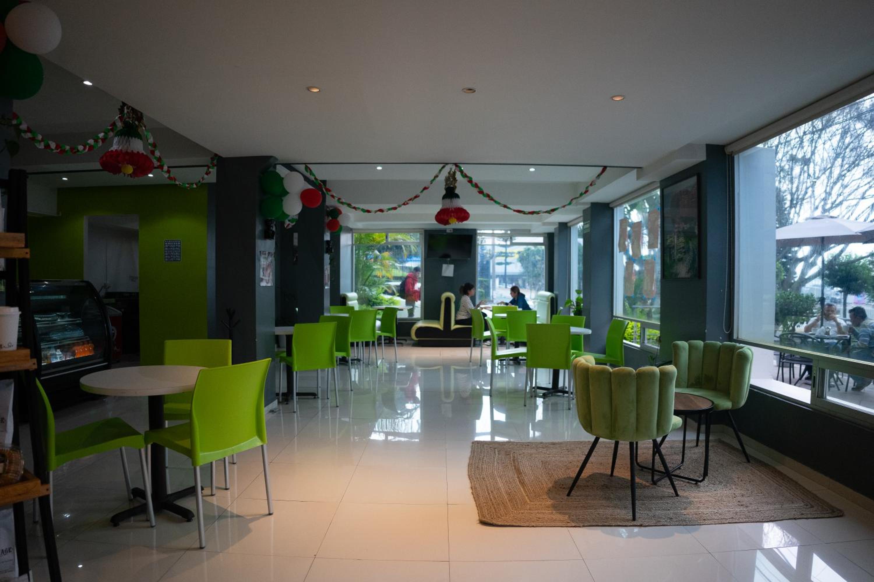 restaurant