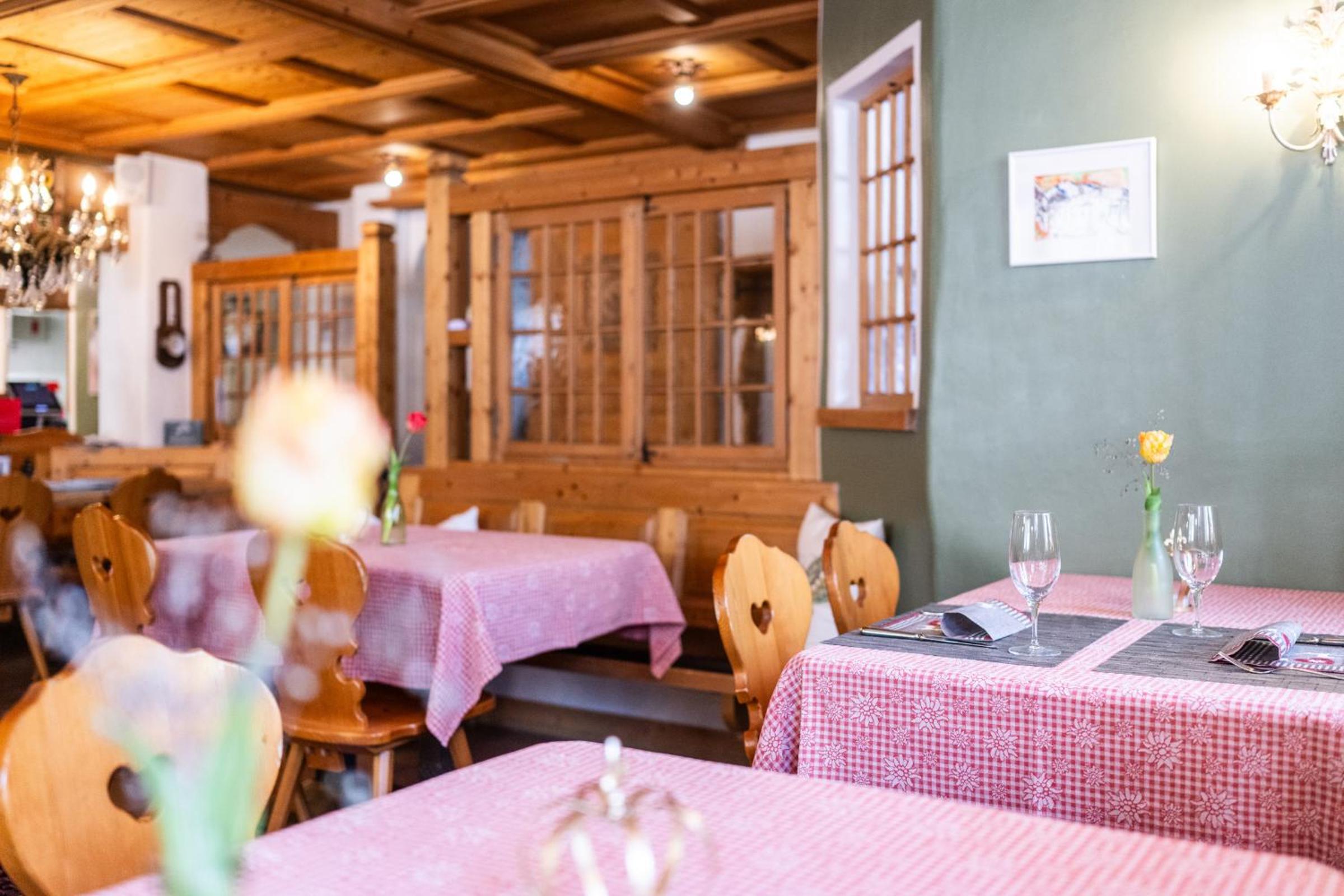 restaurant