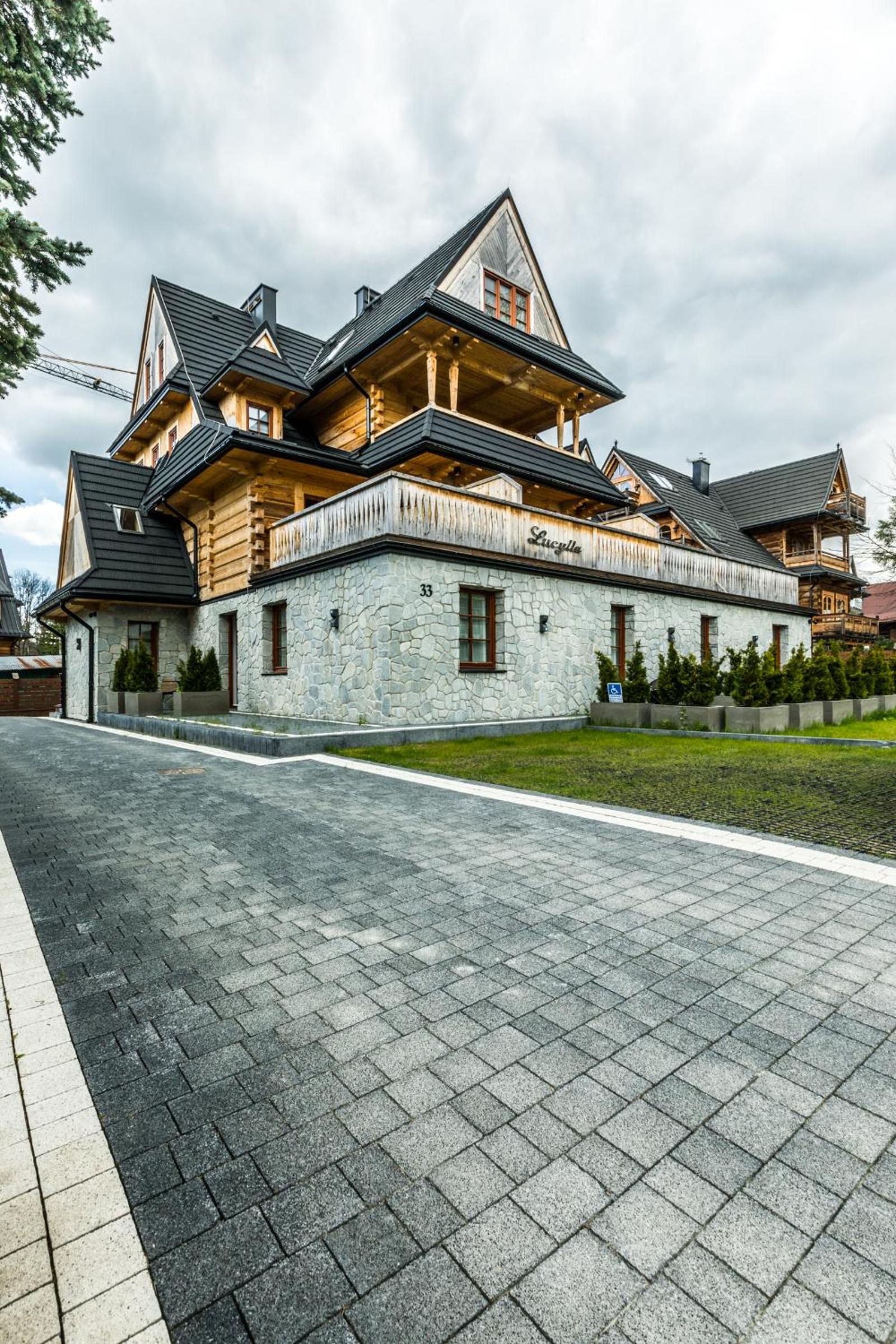 Aparthotel Lucylla