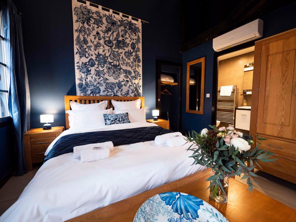 Suites Coronell d'En Vila photo 1