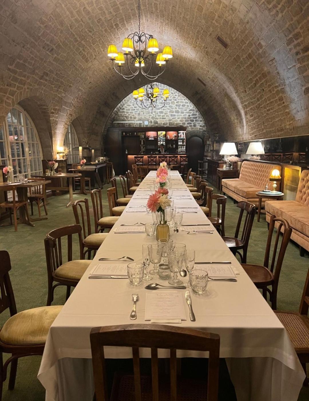 restaurant