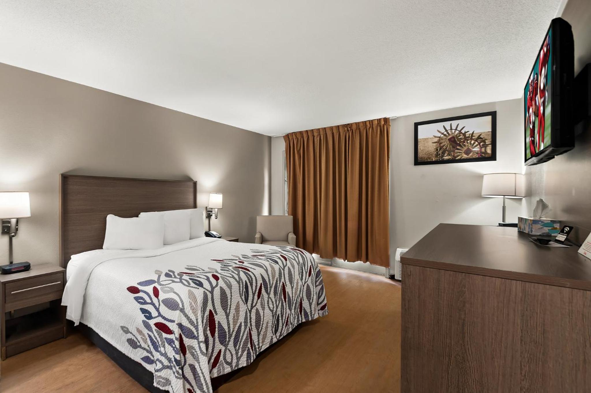 Martinsburg Vacations - Red Roof Inn Martinsburg - Property Image 7