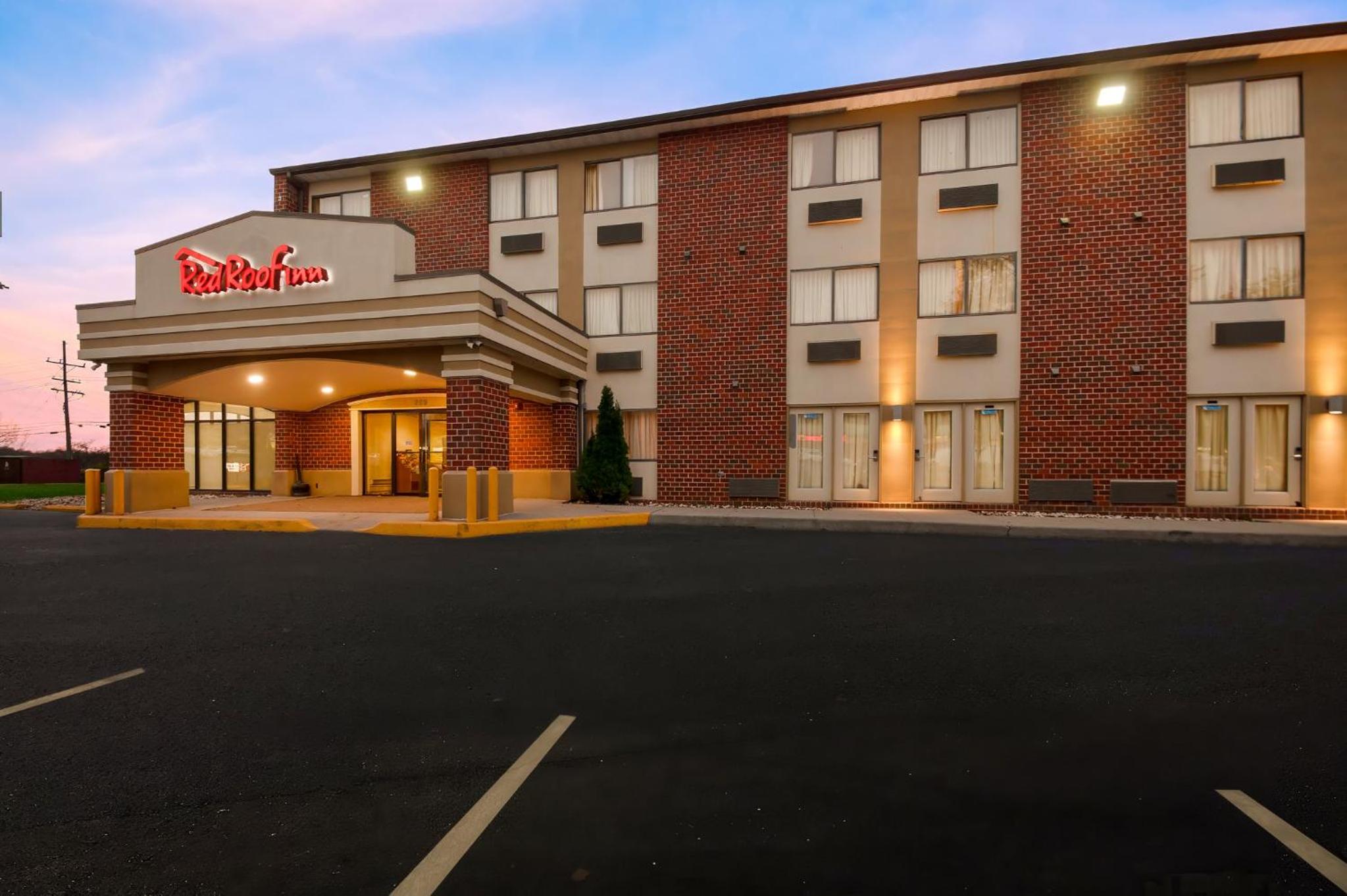 Martinsburg Vacations - Red Roof Inn Martinsburg - Property Image 21