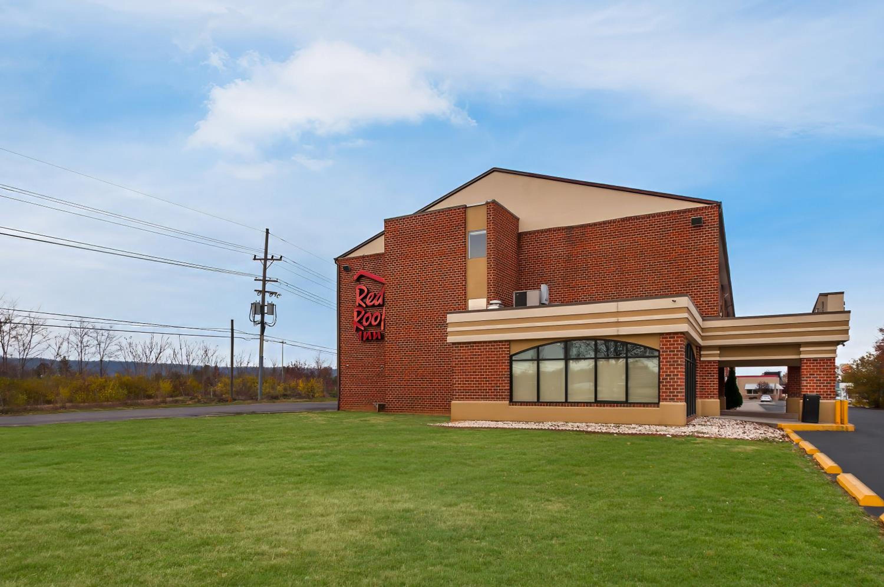 Martinsburg Vacations - Red Roof Inn Martinsburg - Property Image 22
