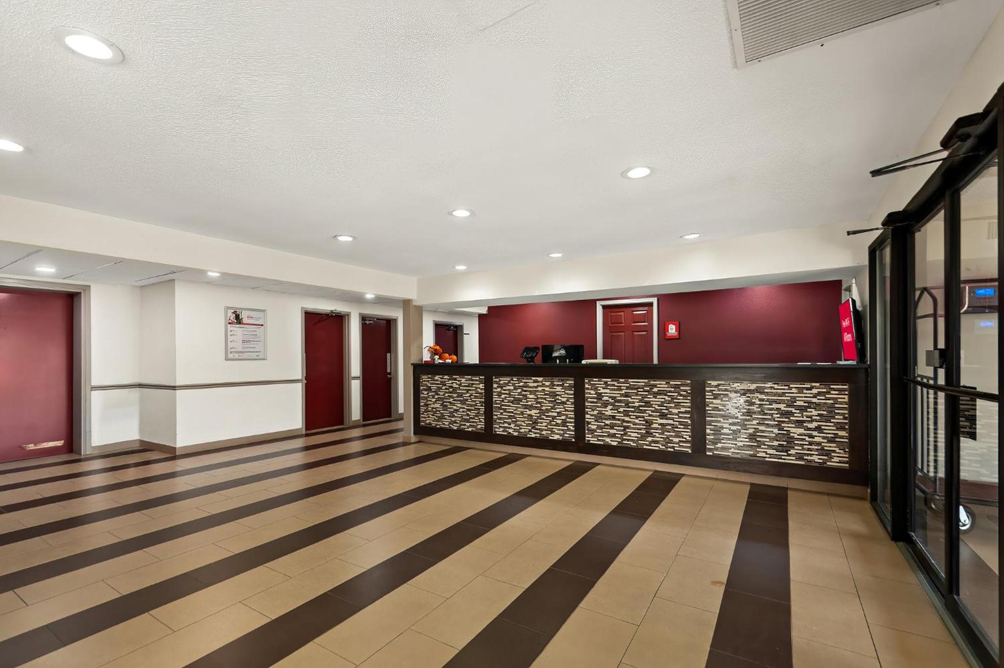 Martinsburg Vacations - Red Roof Inn Martinsburg - Property Image 27