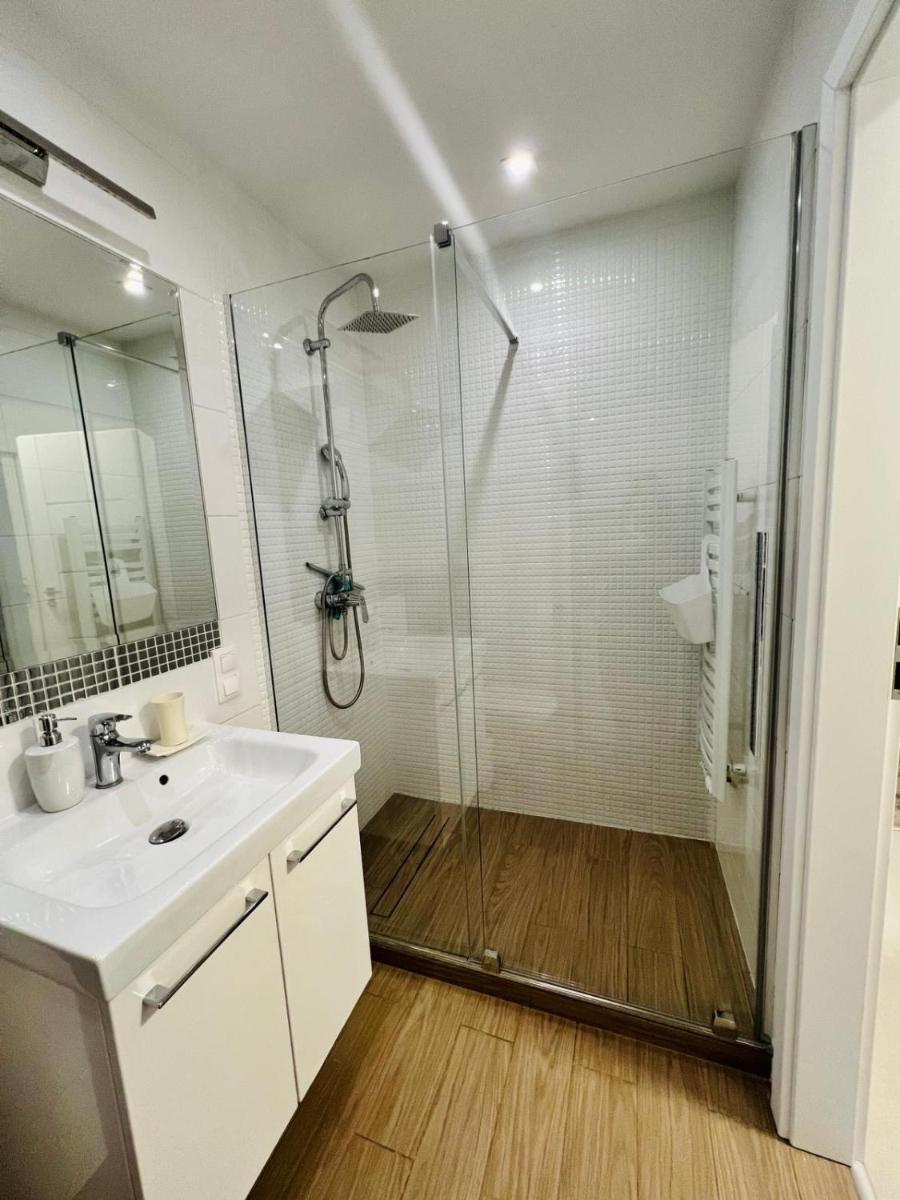 Apartament przy Latarni Morskiej z garażem