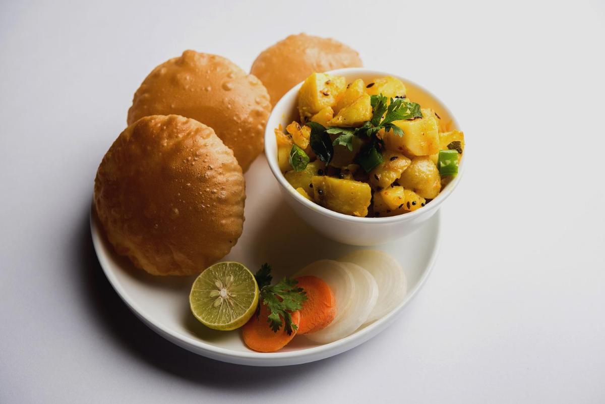 Super OYO Flagship Ishwar Niwas Residency