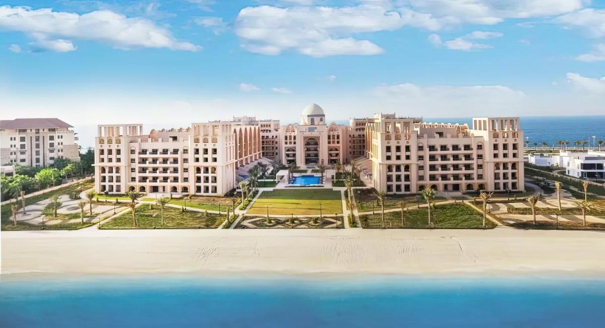 FAM Living - Private Beachfront Escape in Palm Jumeirah - Sarai