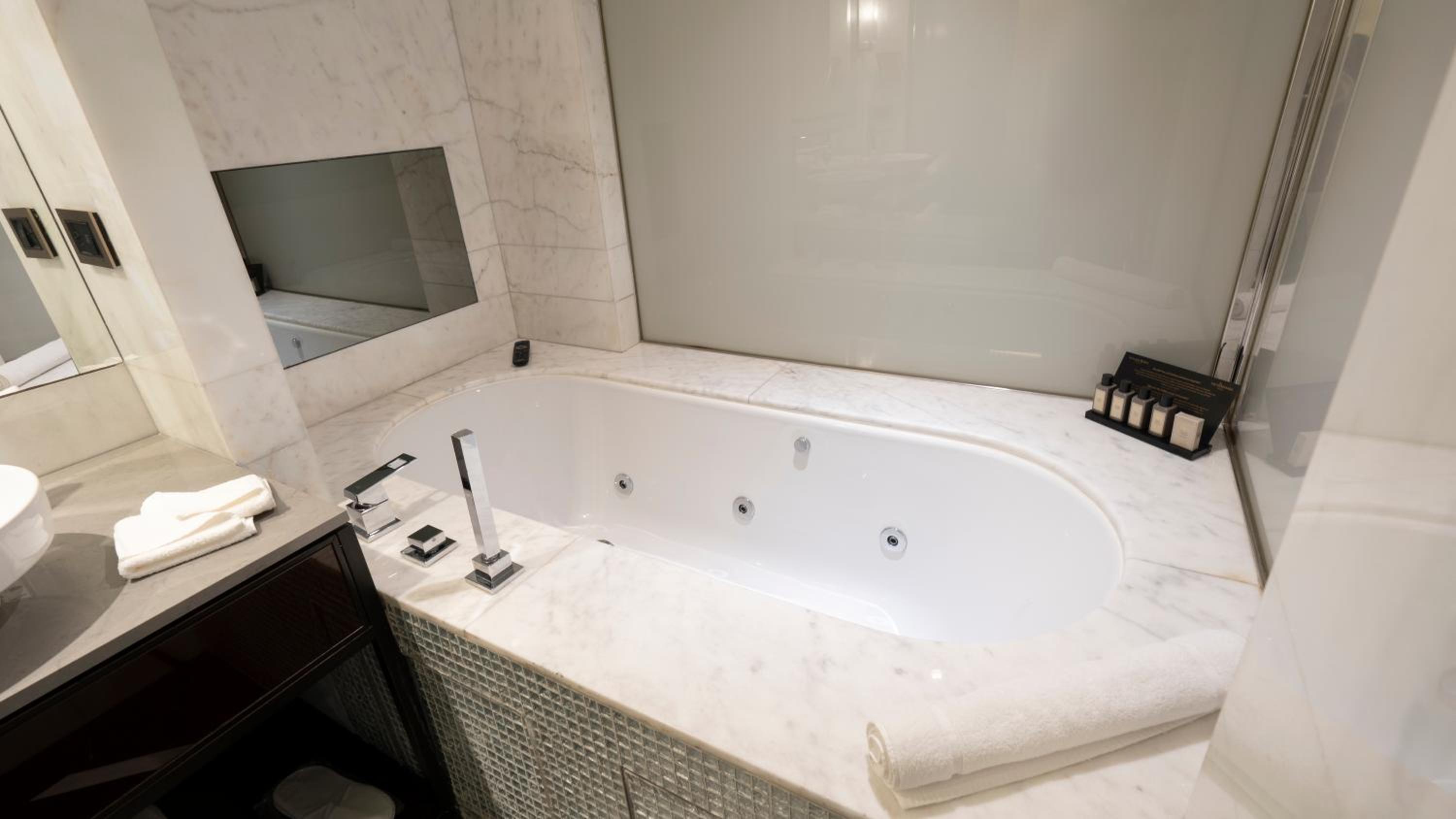 The Marmara Taksim - Image 142