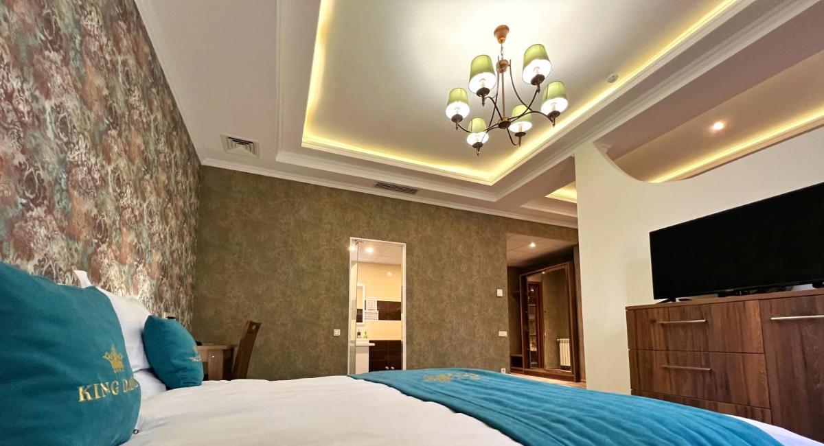 Hotel King David The Builder