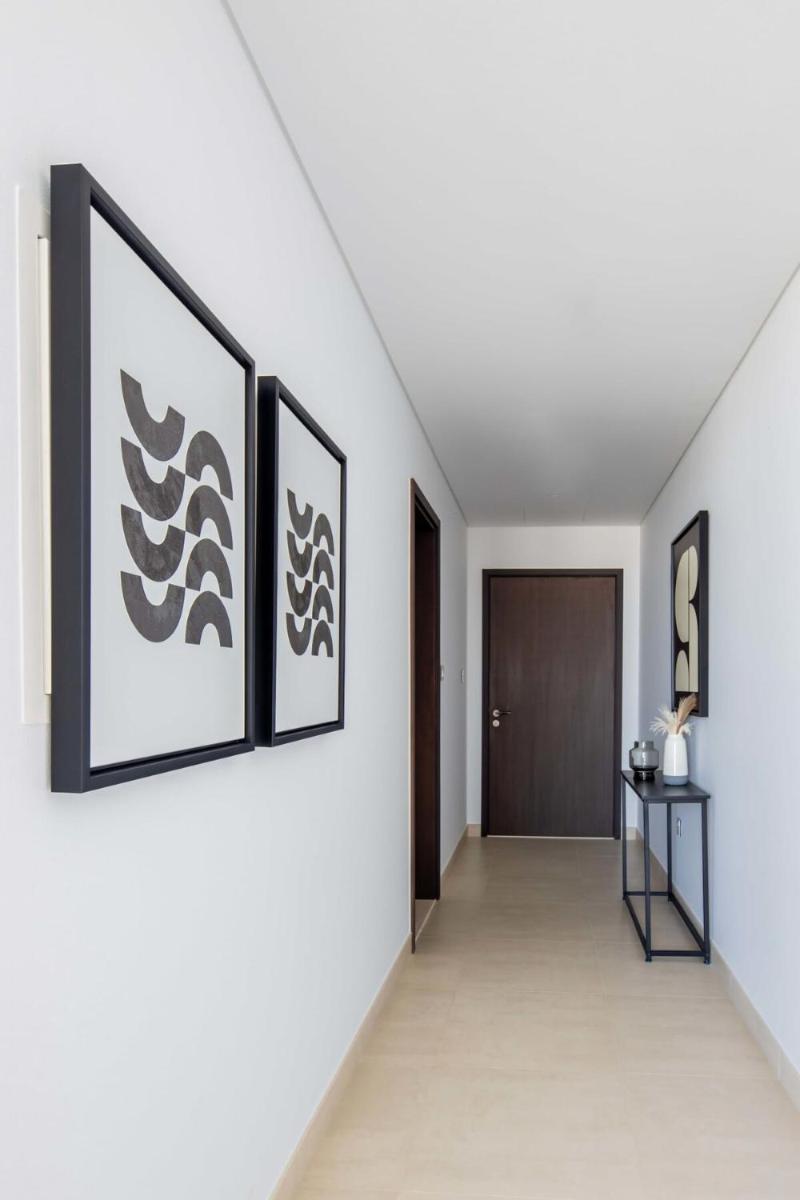 Silkhaus elegant 1BDR in Downtown Views with pool & gym access