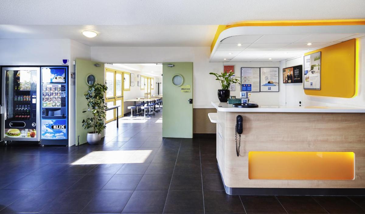 hotel reception