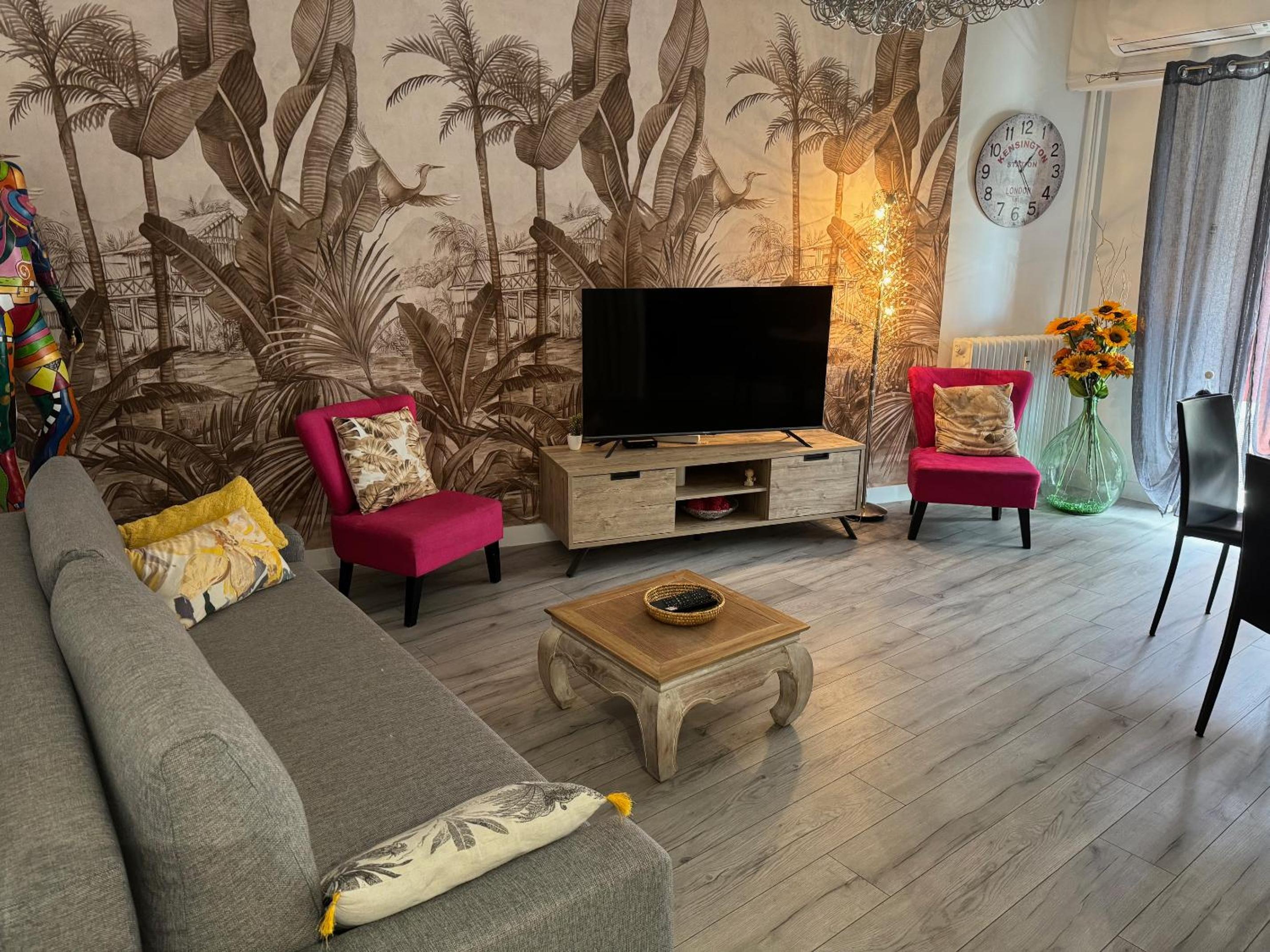 Gorgeous 2 bedrooms holiday apartement photo 1