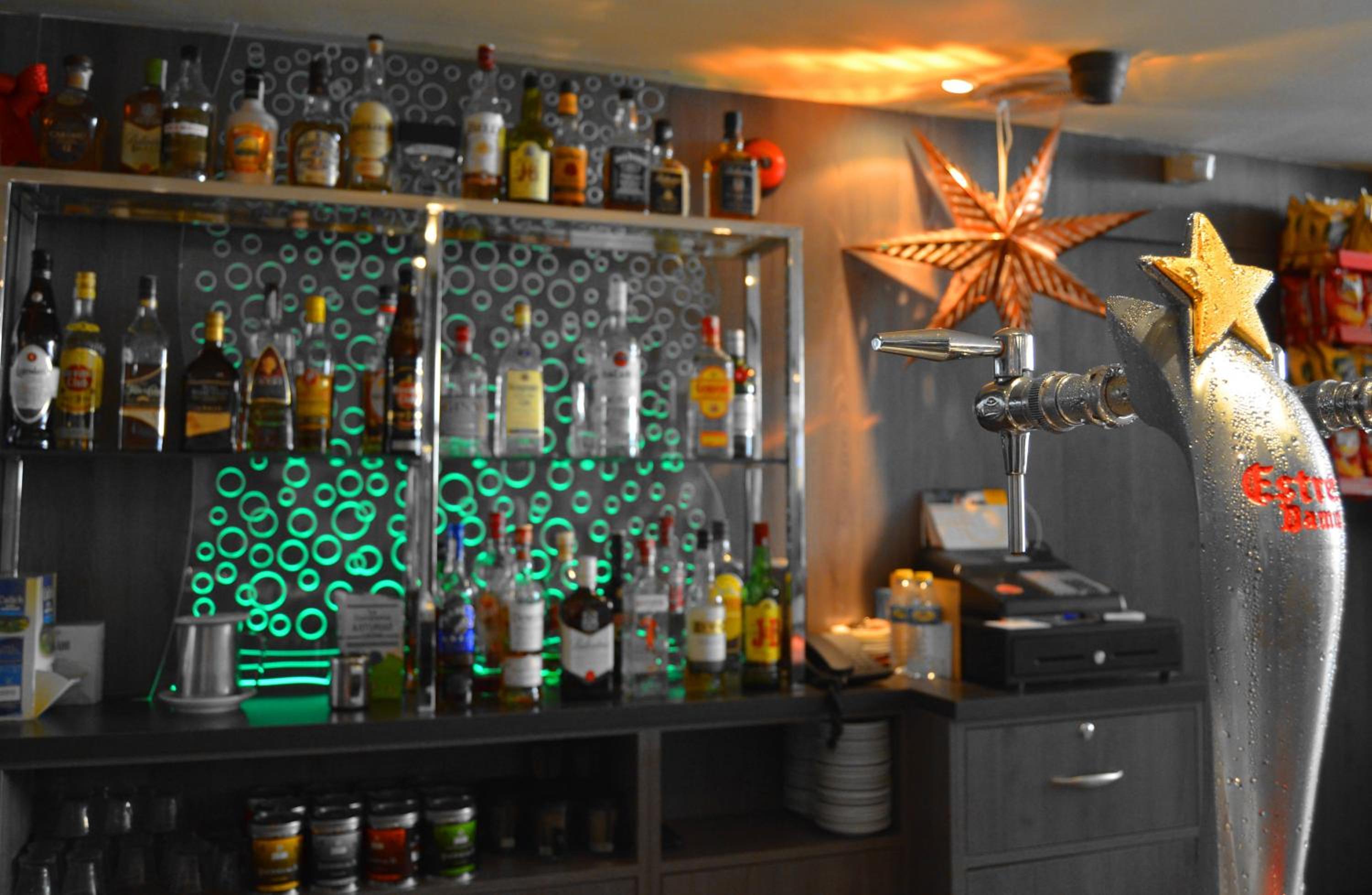 bar