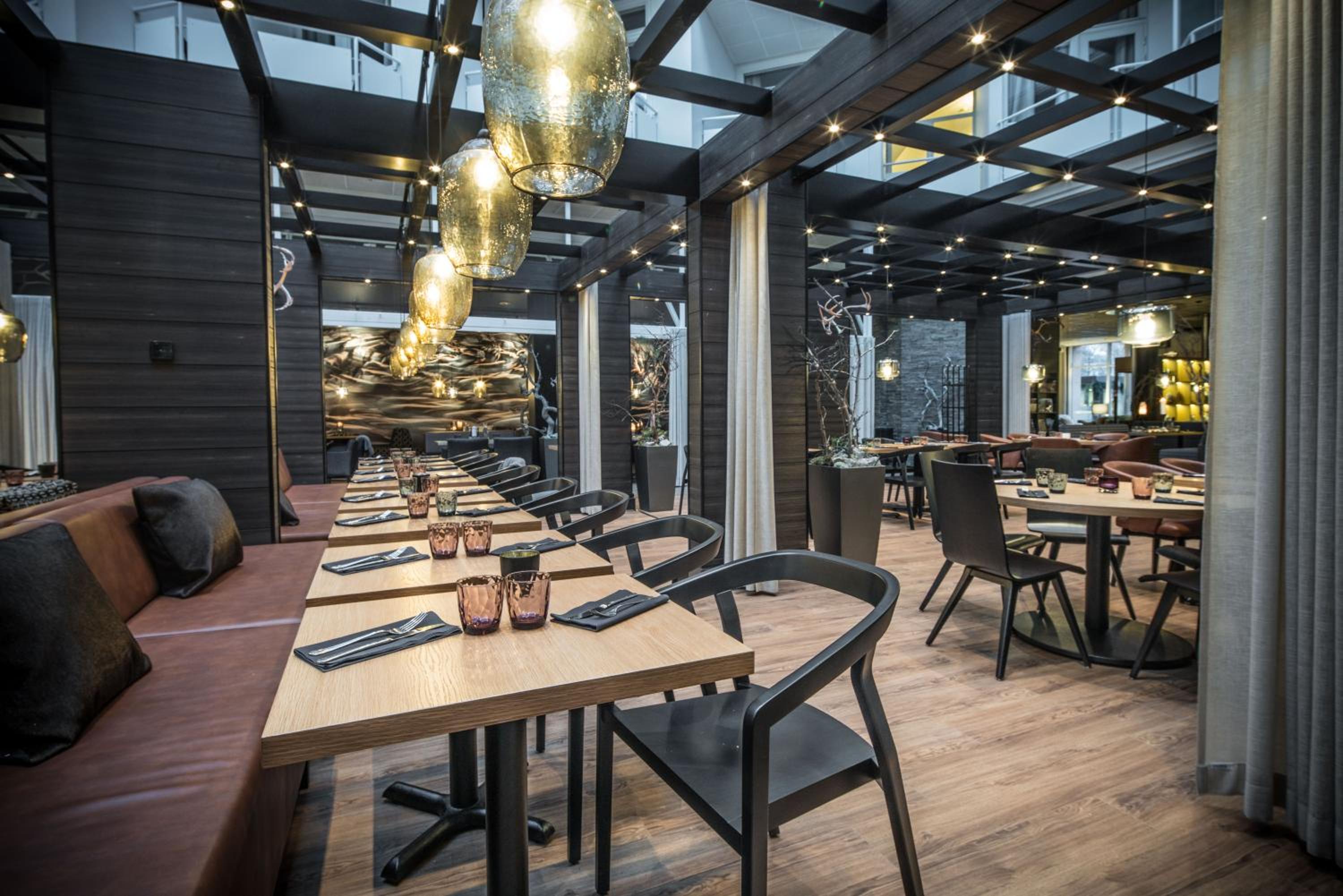 restaurant