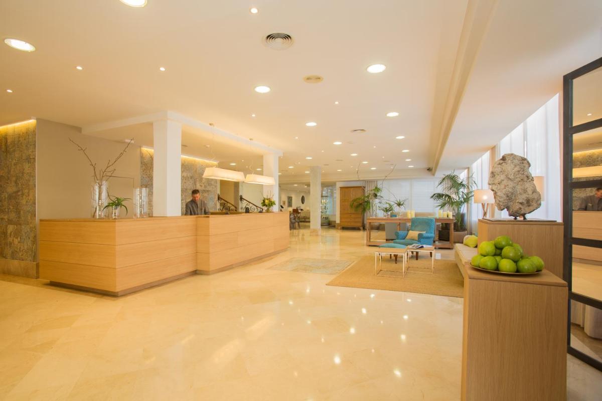 hotel reception