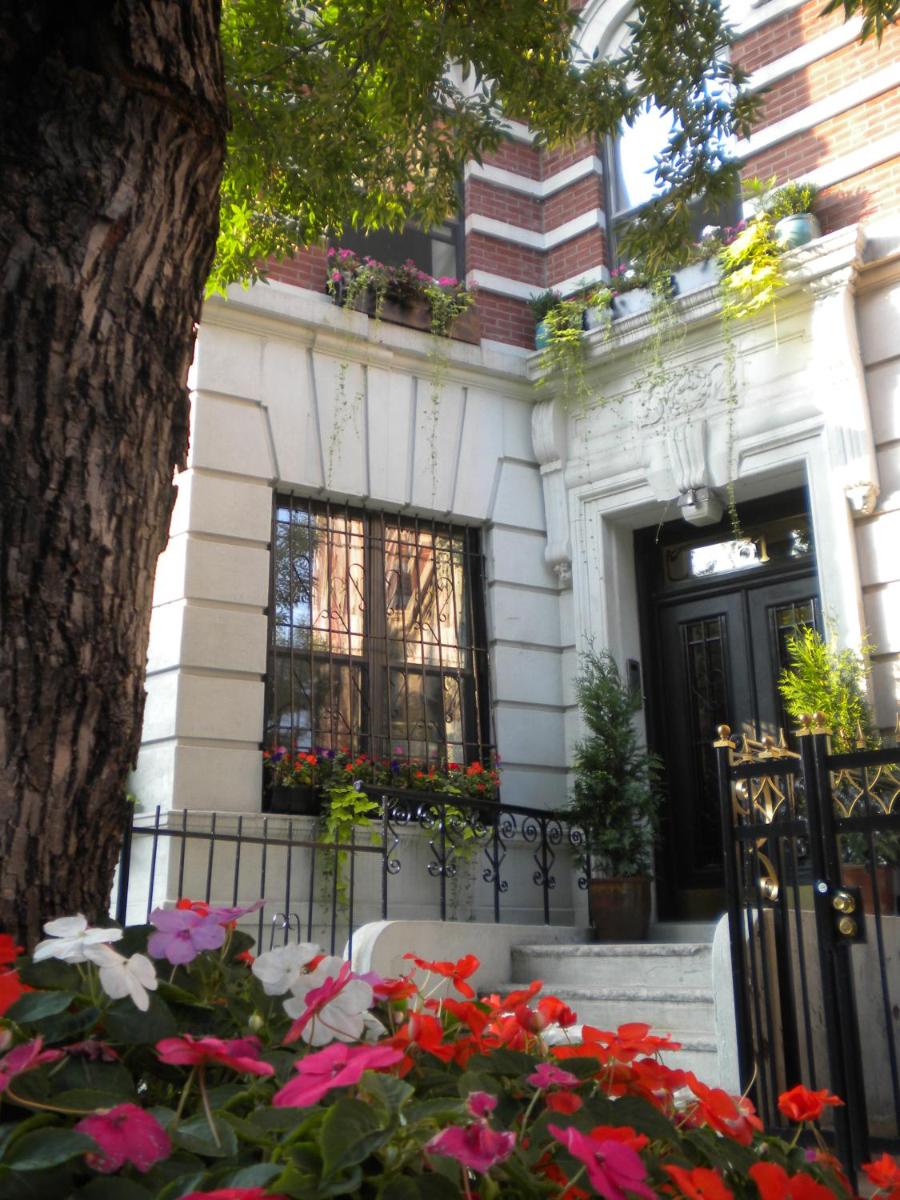 The Gallery House