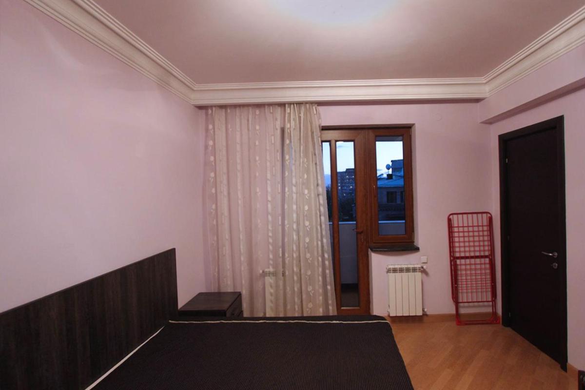 Caliseum Sayat-Nova 33