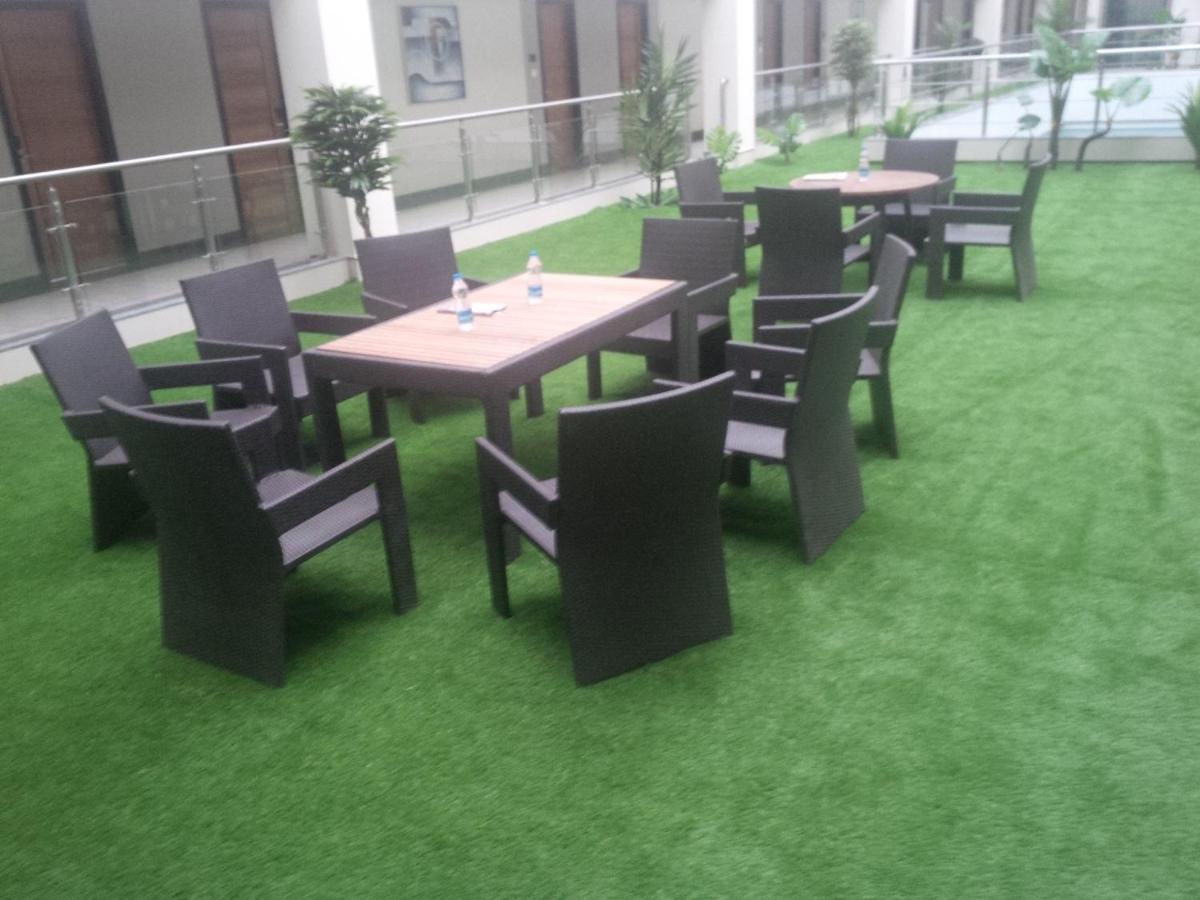 outdoor BBQ area