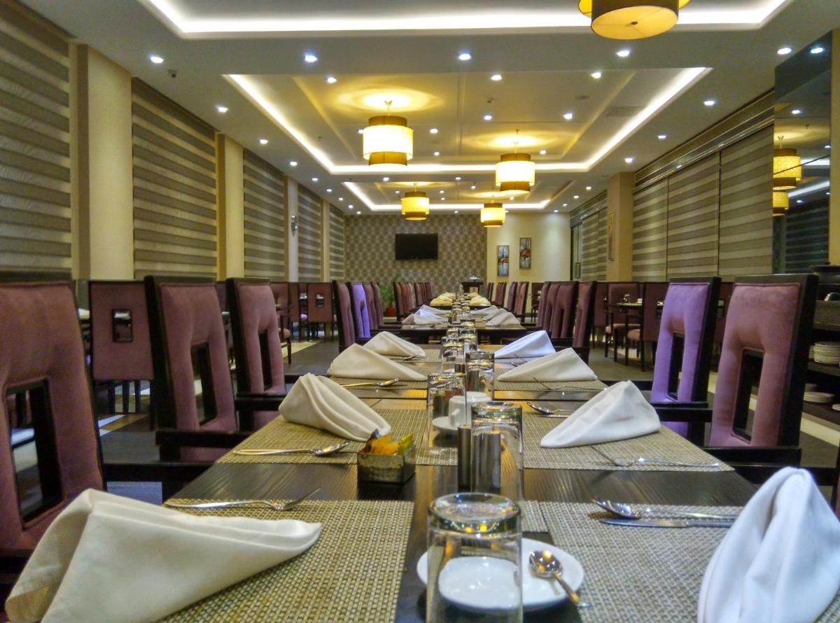 restaurant