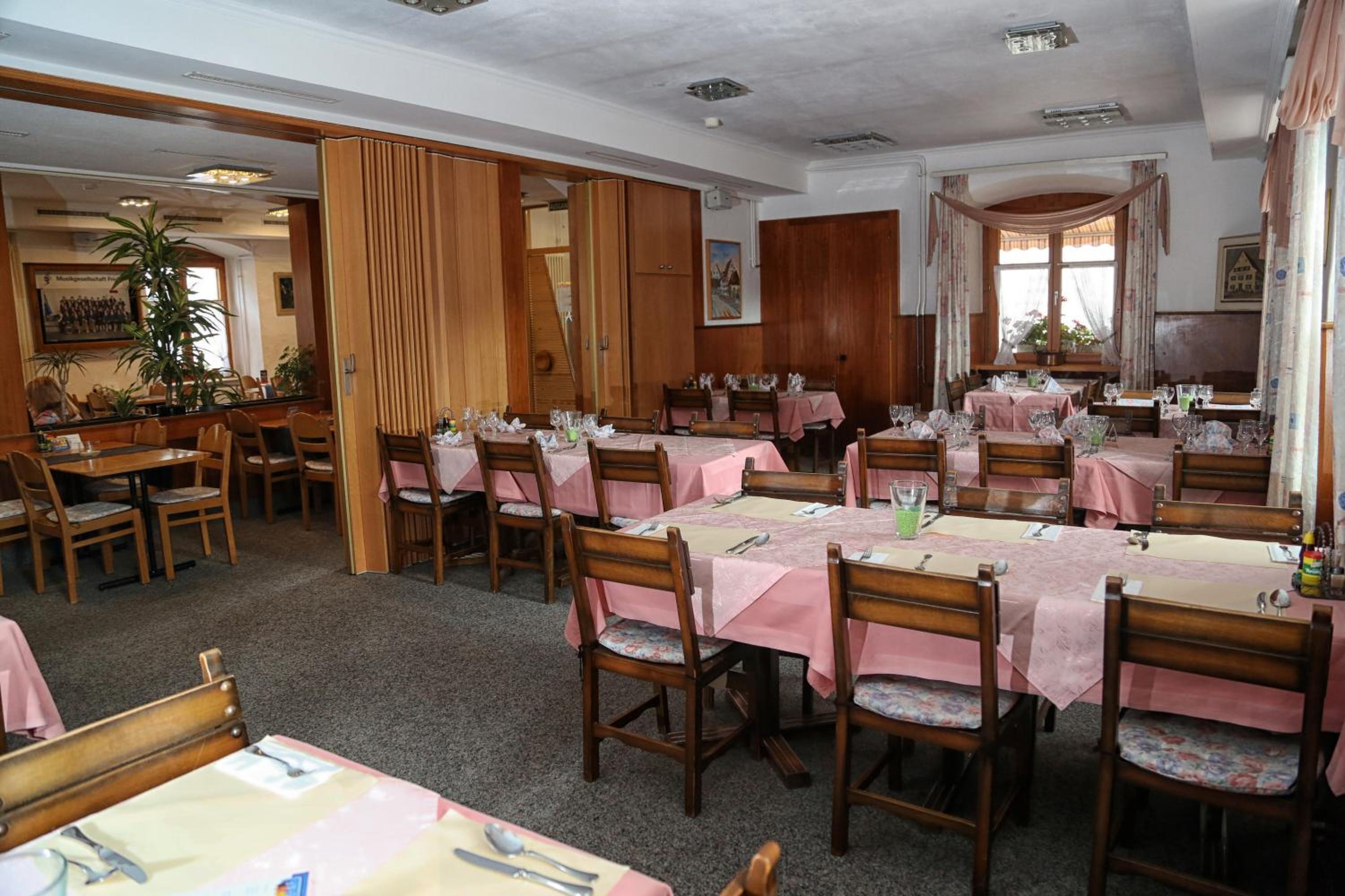 restaurant