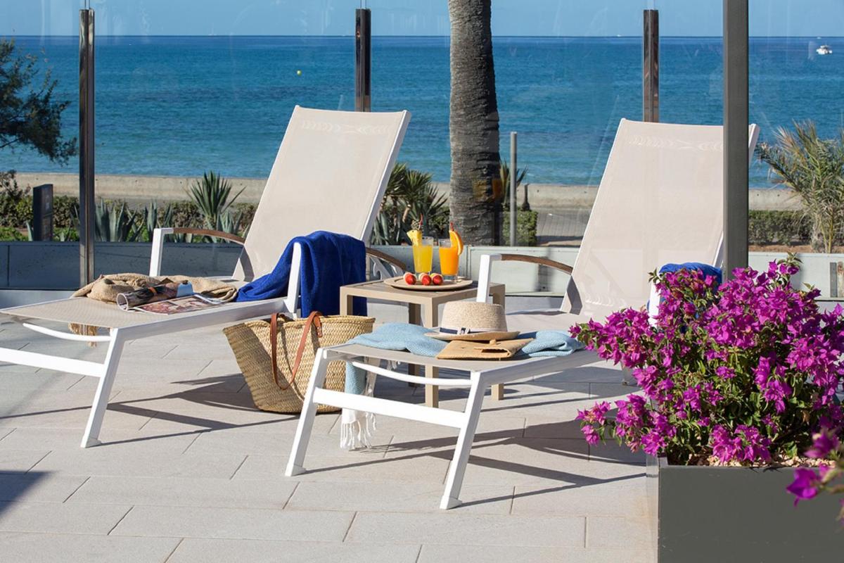 outdoor BBQ area