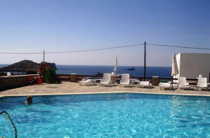Golden Sun Apartments photo 3
