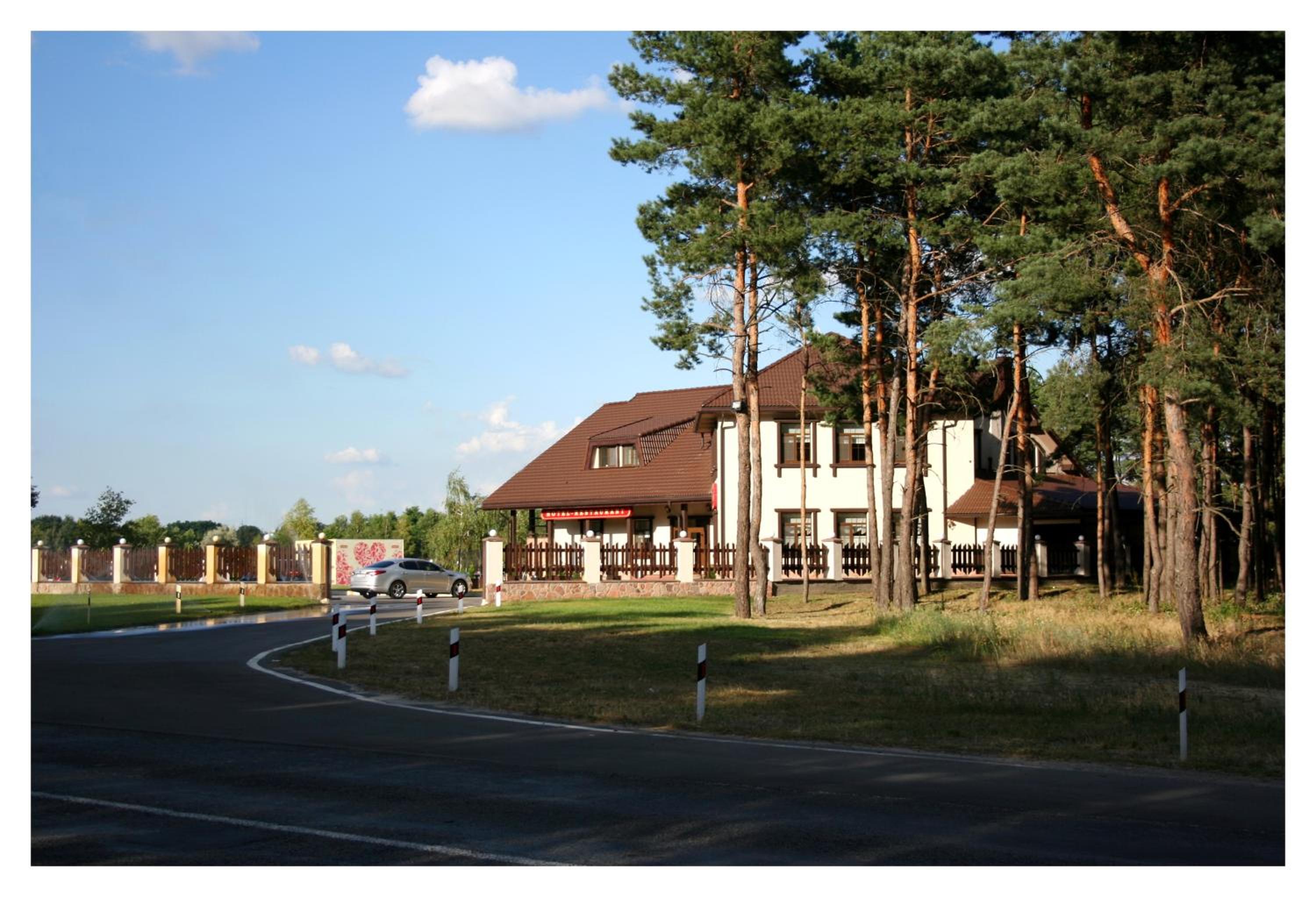 Hotel and Restaurant Complex Lubokray