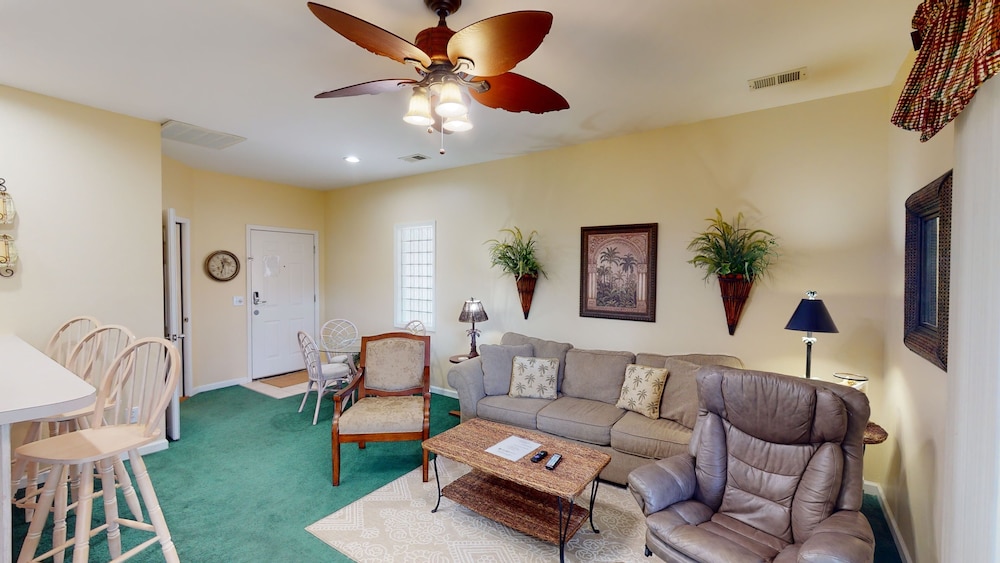 Royal Poste Unit 2605 2 Bedroom Condo by RedAwning