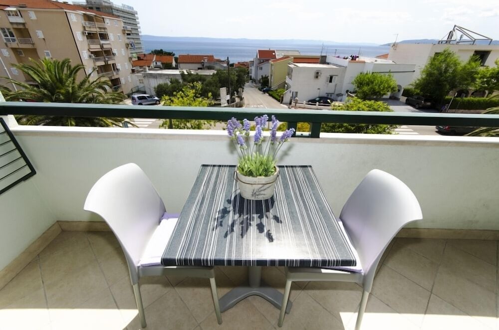 Gianni - Modern & Great Location - A3