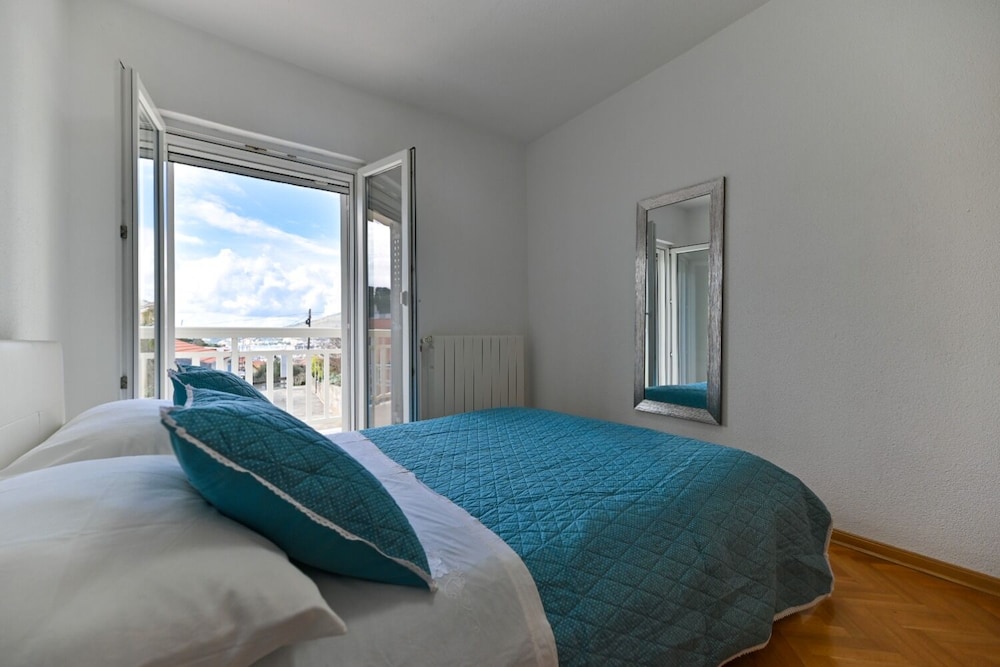 Vera - With Nice View - A2-prvi kat