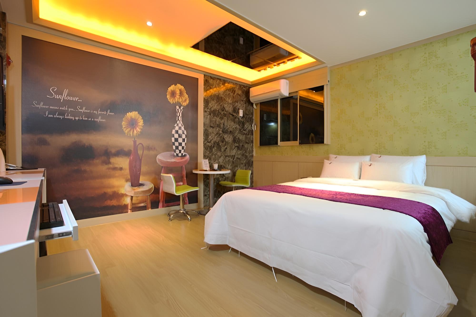Icheon J Hotel