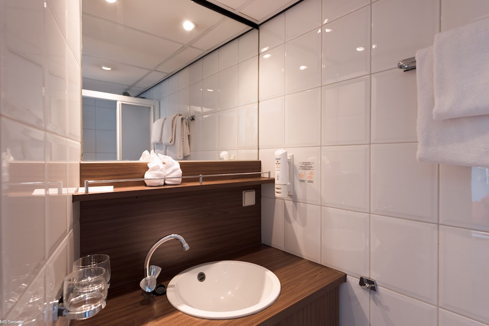 Neuss Vacations - Select MS Serenity - Neuss - Property Image 13