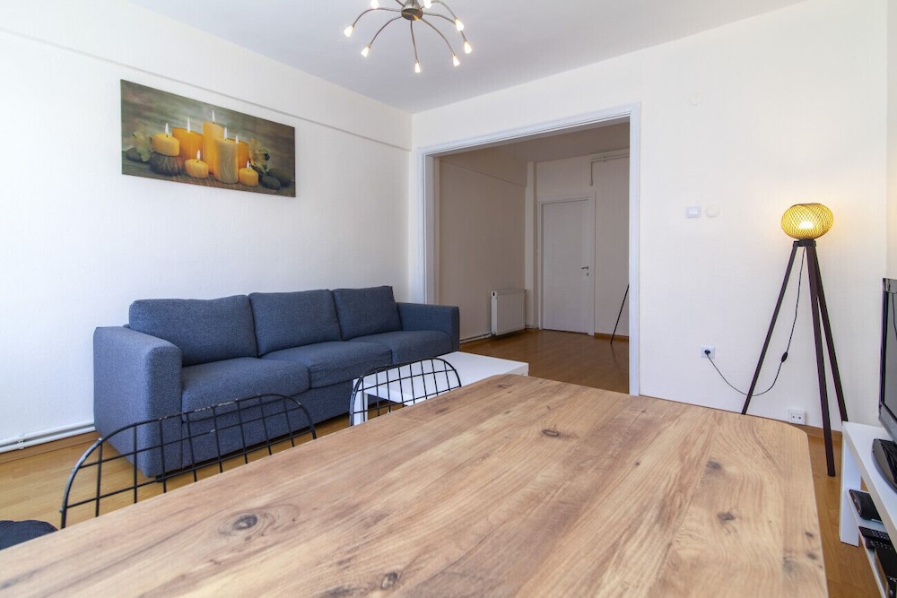 Lovely and Central Flat With Balcony in Sisli