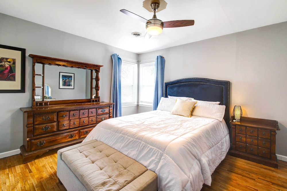 Knoxville Vacation Rental: 7 Mi to Downtown view 4