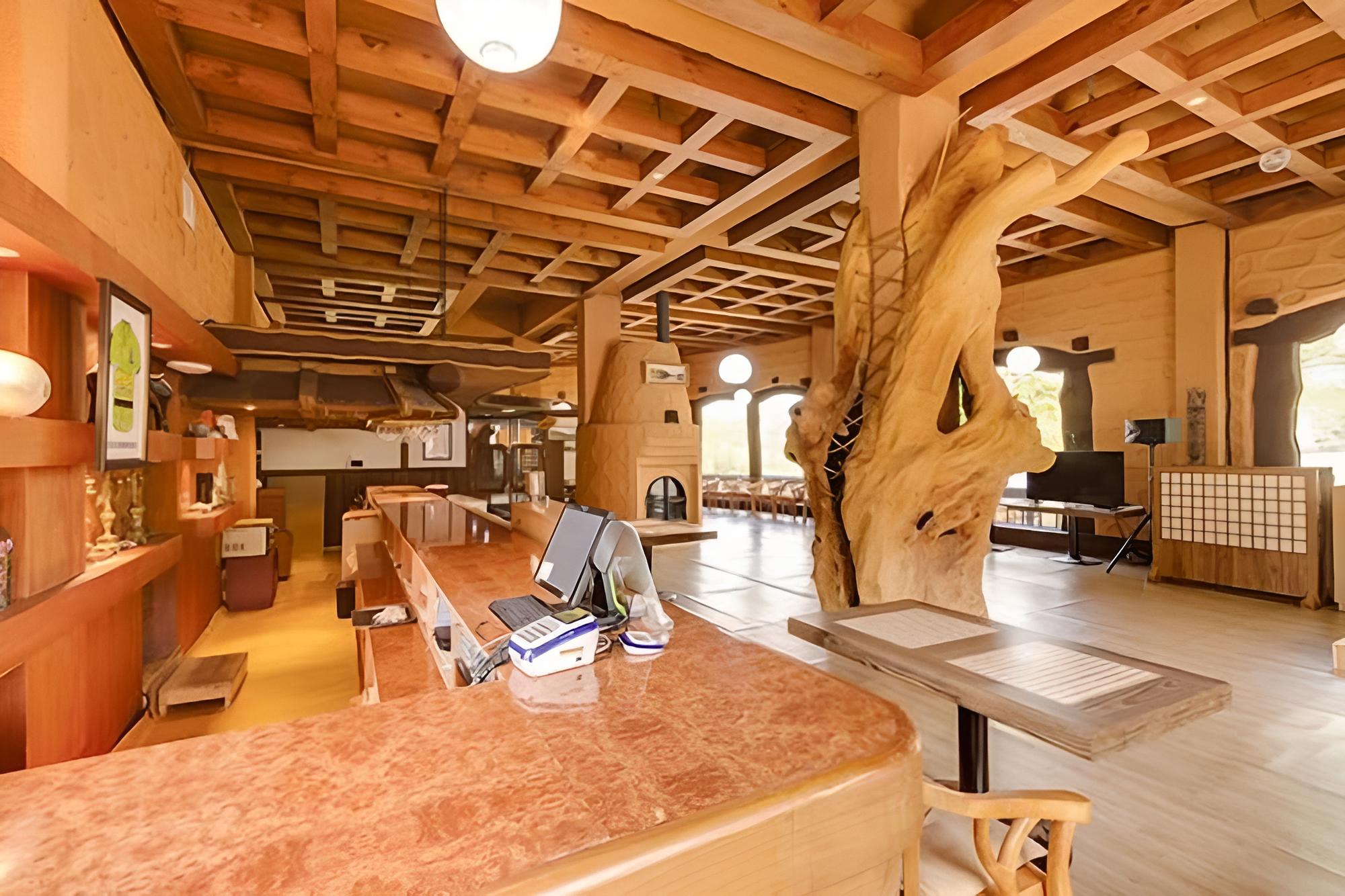 Wanju Moak Pension