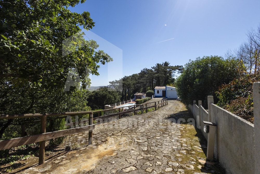 Hilltop Blue Village by Acasadascasas