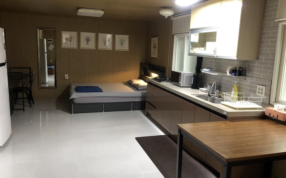 Jindo Brown Guest House