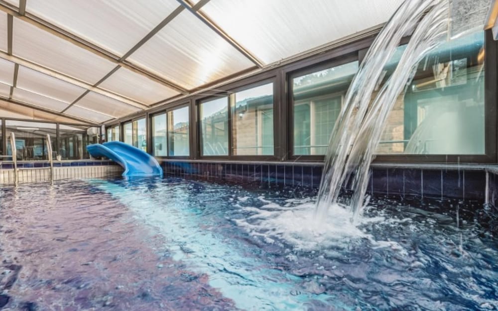 Gapyeong Shinbi Kids Pool Villa