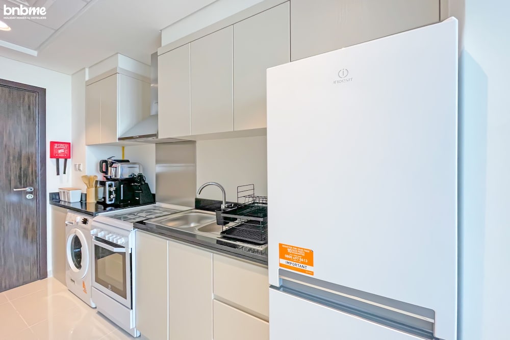 ST-Carson Tower A-1411 by bnbme homes