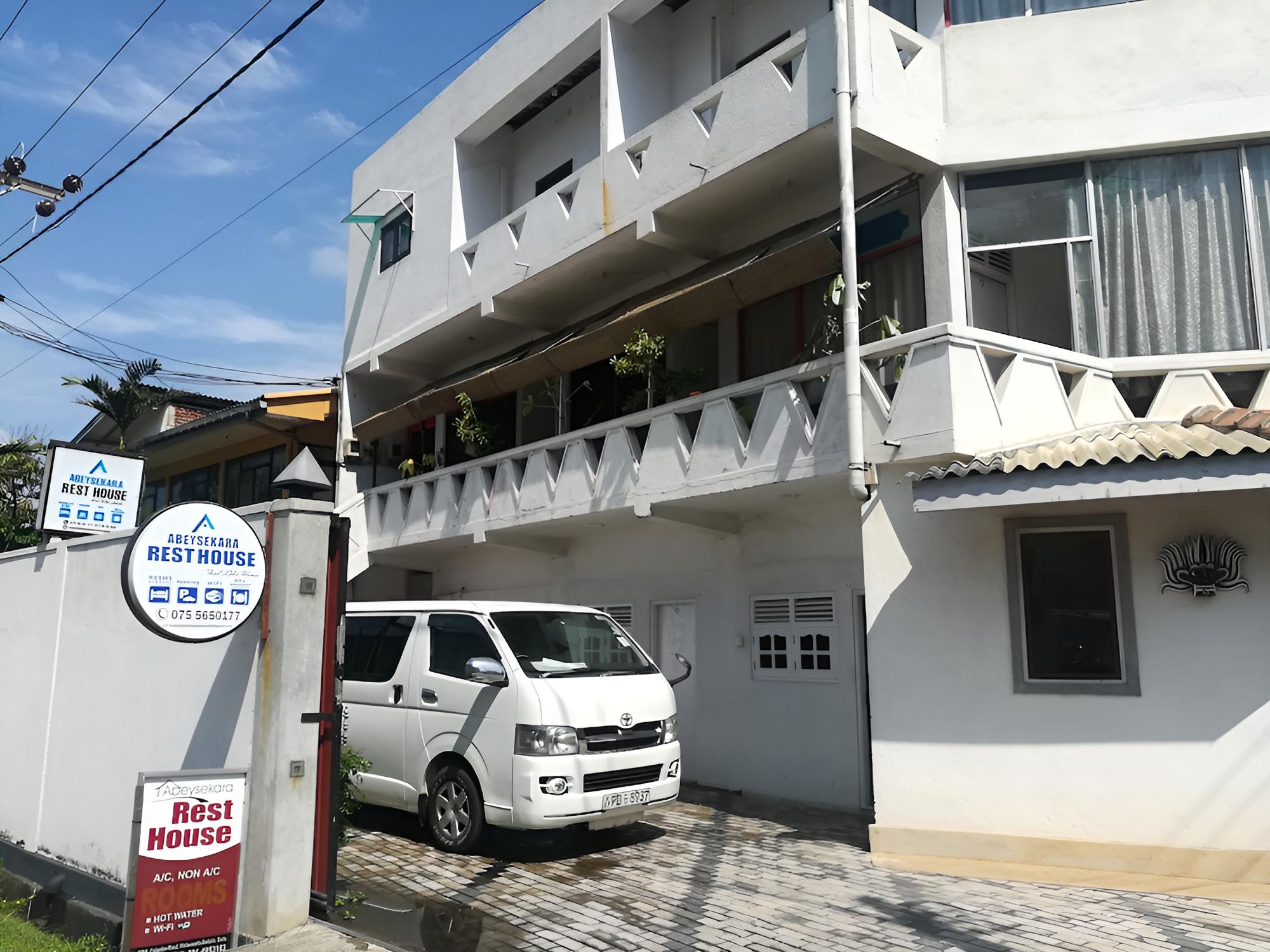 Abesekara Rest House