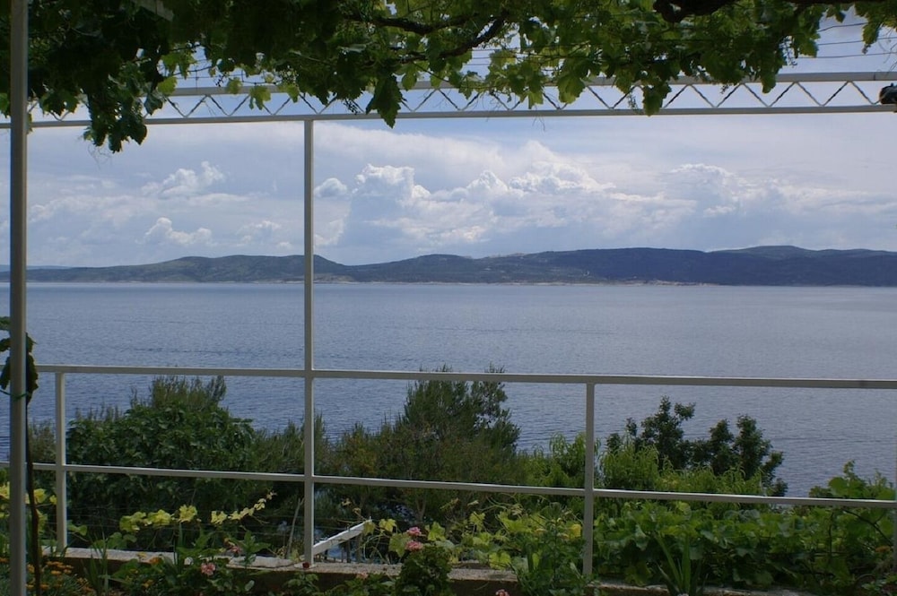 Niko - 50 m From Pebble Beach - SA1