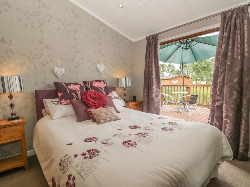 Bulmer Farm Lodge view 5