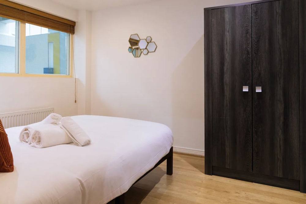Stylish and Central 2 Bedroom Flat in Manchester