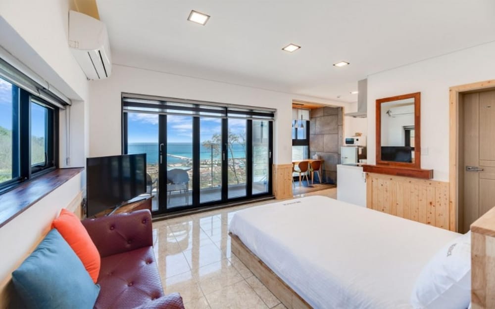 Uljin Beatrice Pool Villa